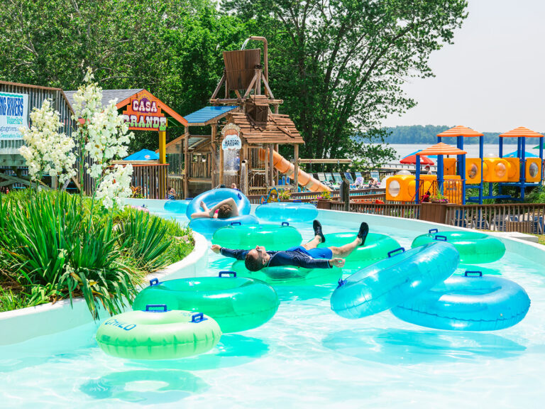 Raging Rivers WaterPark 768x576